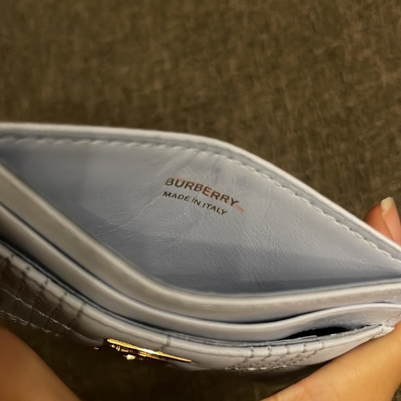 Burberry - Picture 5 of 5